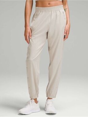 Lululemon Tear-Away Mid-Rise Track Pant Mojave Tan Size 14